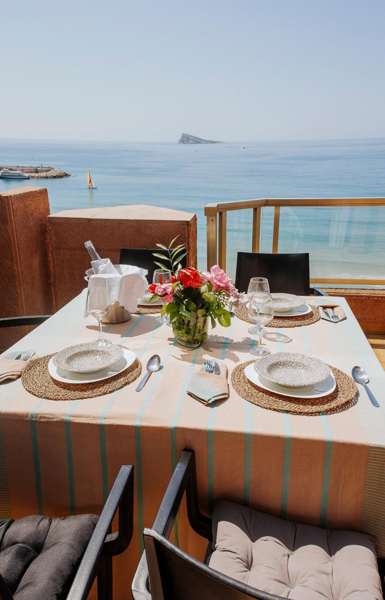 See The Sea - Mirando Al Mar & Aplus Apartamentos Benidorm Luaran gambar